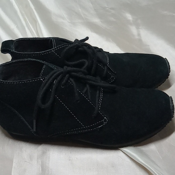 Eddie bauer black suede mocassin shoes - Picture 2 of 7